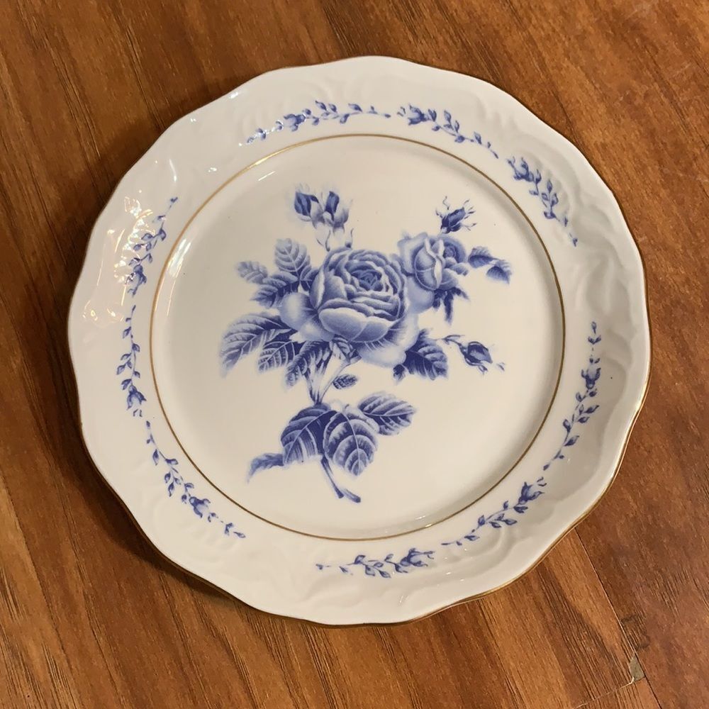 Gibson China Vintage Blue Rose Place Setting Gold Trimmed 5 Pieces Included - Picture 6 of 15